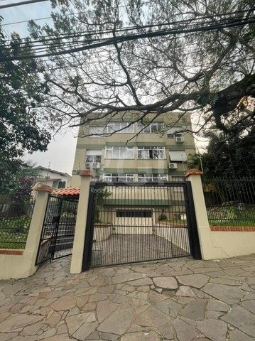 Apartamento com 61m², 2 dormitórios no bairro Medianeira em Porto Alegre para Comprar