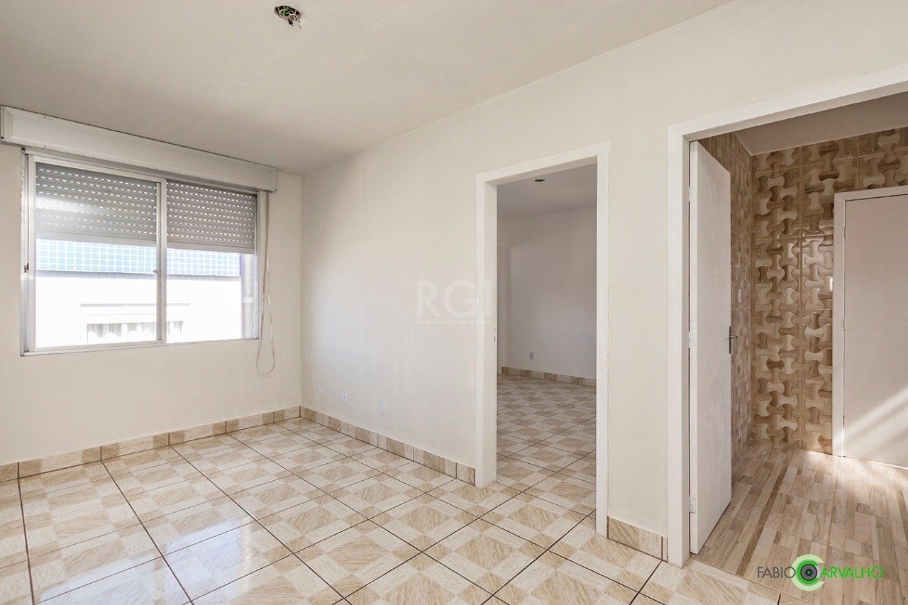 Apartamento com 43m², 1 dormitório no bairro Jardim Sabará em Porto Alegre para Comprar