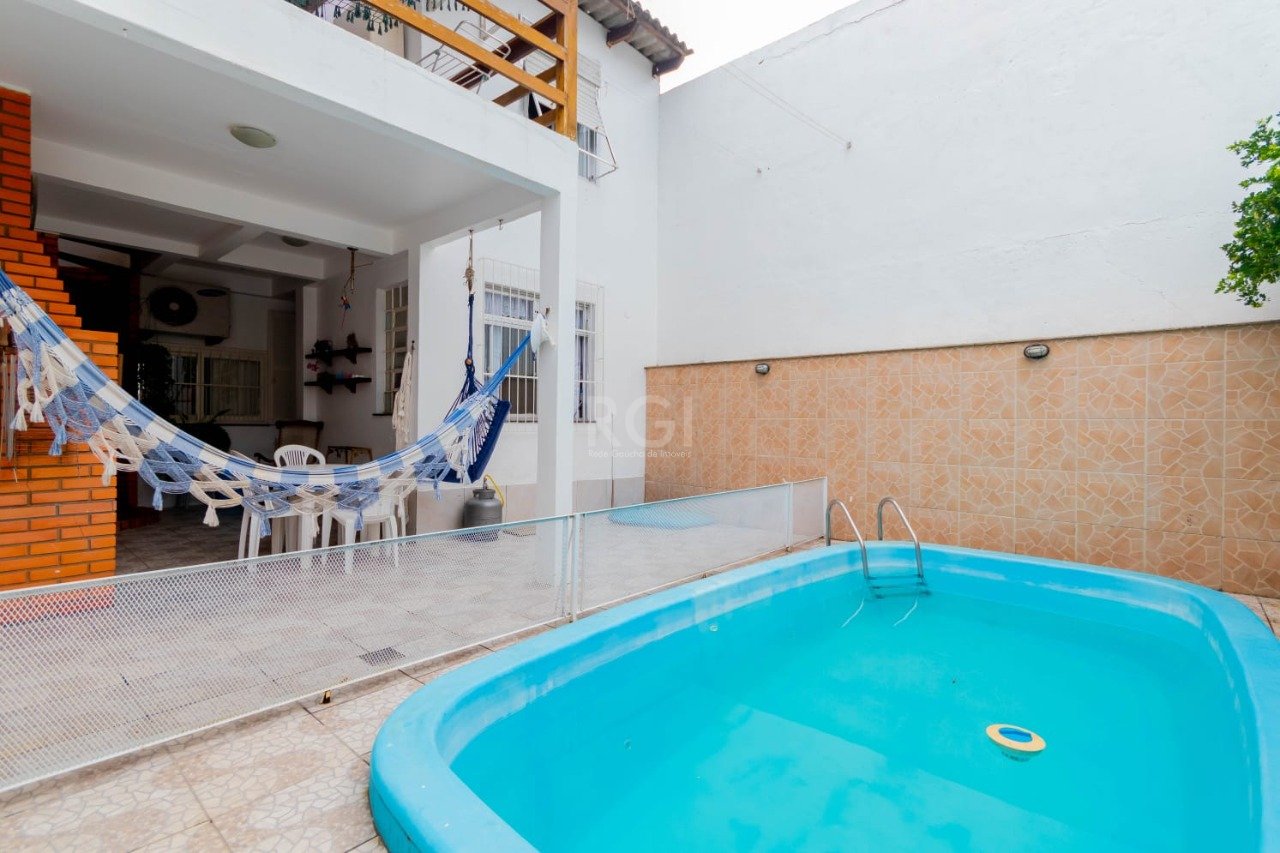 Casa, 3 quartos, 110 m² - Foto 1