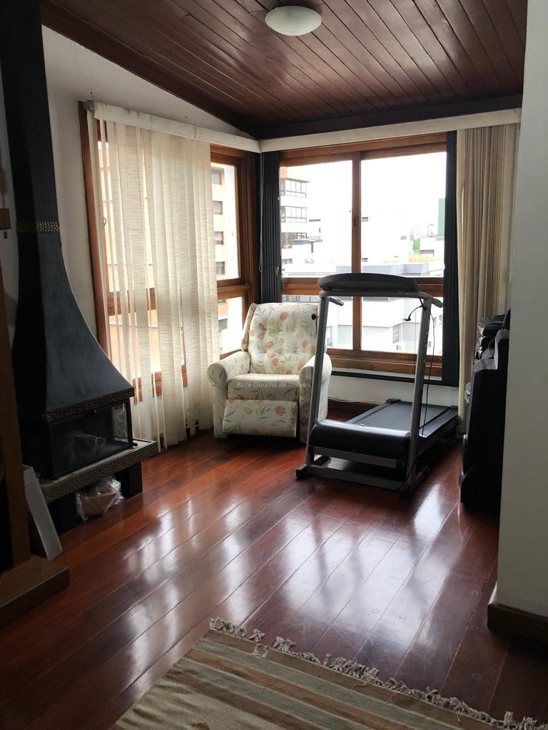 Cobertura com 100m², 3 dormitórios, 1 suíte, 2 vagas no bairro Petrópolis em Porto Alegre para Comprar