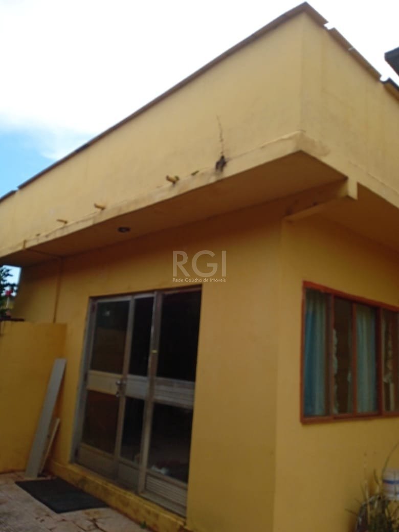 Casa à venda com 3 quartos, 218m² - Foto 4