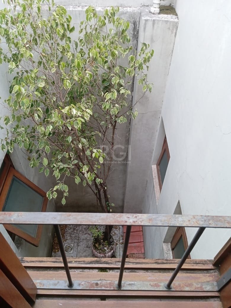 Casa à venda com 3 quartos, 218m² - Foto 12