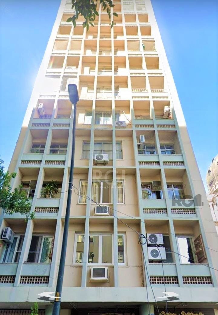 Apartamento com 75m², 2 dormitórios no bairro Centro Histórico em Porto Alegre para Comprar