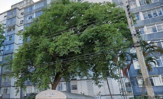Apartamento JK com 37m², 1 dormitório no bairro Humaitá em Porto Alegre para Comprar