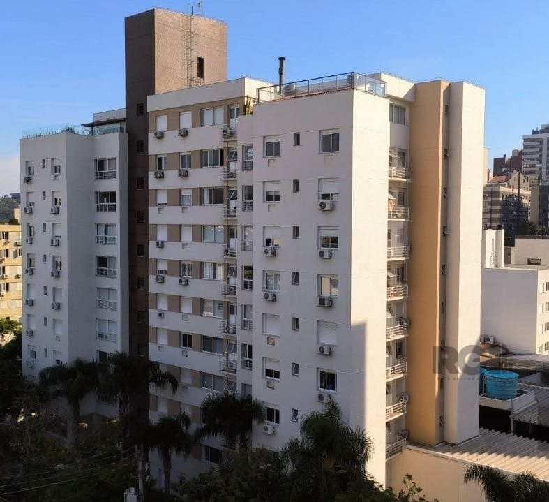 Apartamento com 63m², 2 dormitórios, 1 vaga no bairro Jardim Botânico em Porto Alegre para Comprar