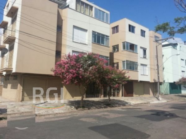 Apartamento com 90m², 3 dormitórios, 1 vaga no bairro Partenon em Porto Alegre para Comprar