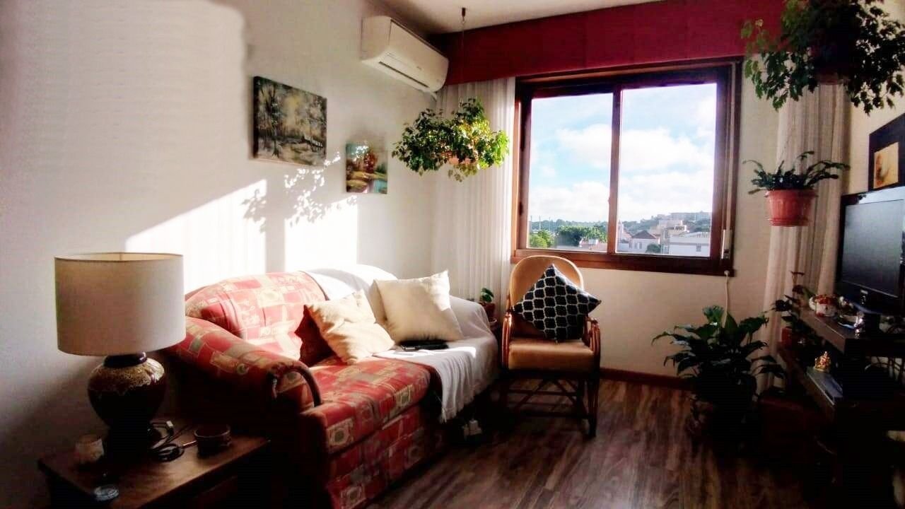 Apartamento com 40m², 1 dormitório no bairro Medianeira em Porto Alegre para Comprar
