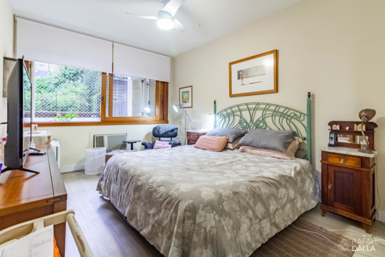Cobertura para Venda - 304.71m², 3 dormitórios, sendo 1 suites, 2 vagas - Bela Vista