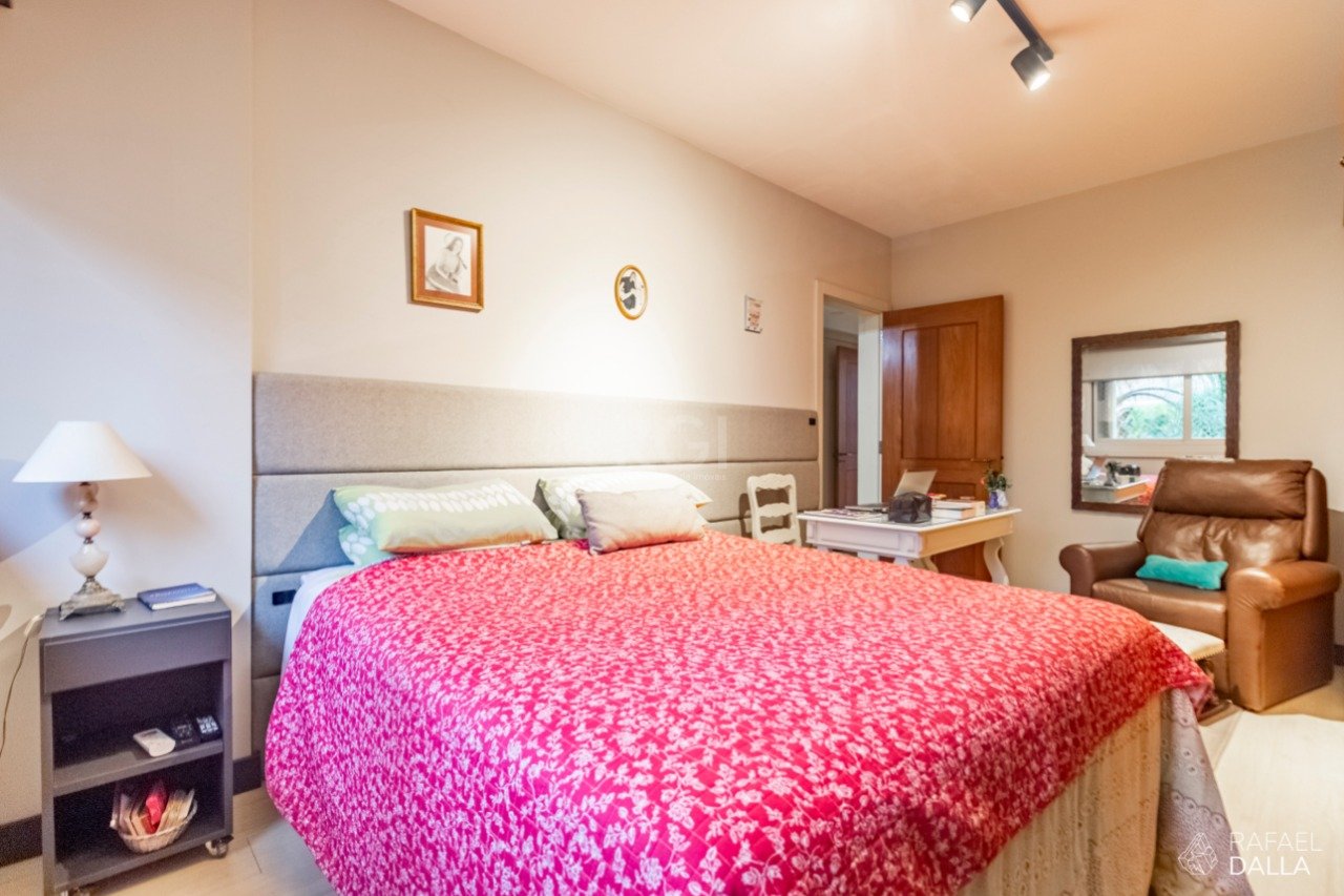 Cobertura para Venda - 304.71m², 3 dormitórios, sendo 1 suites, 2 vagas - Bela Vista