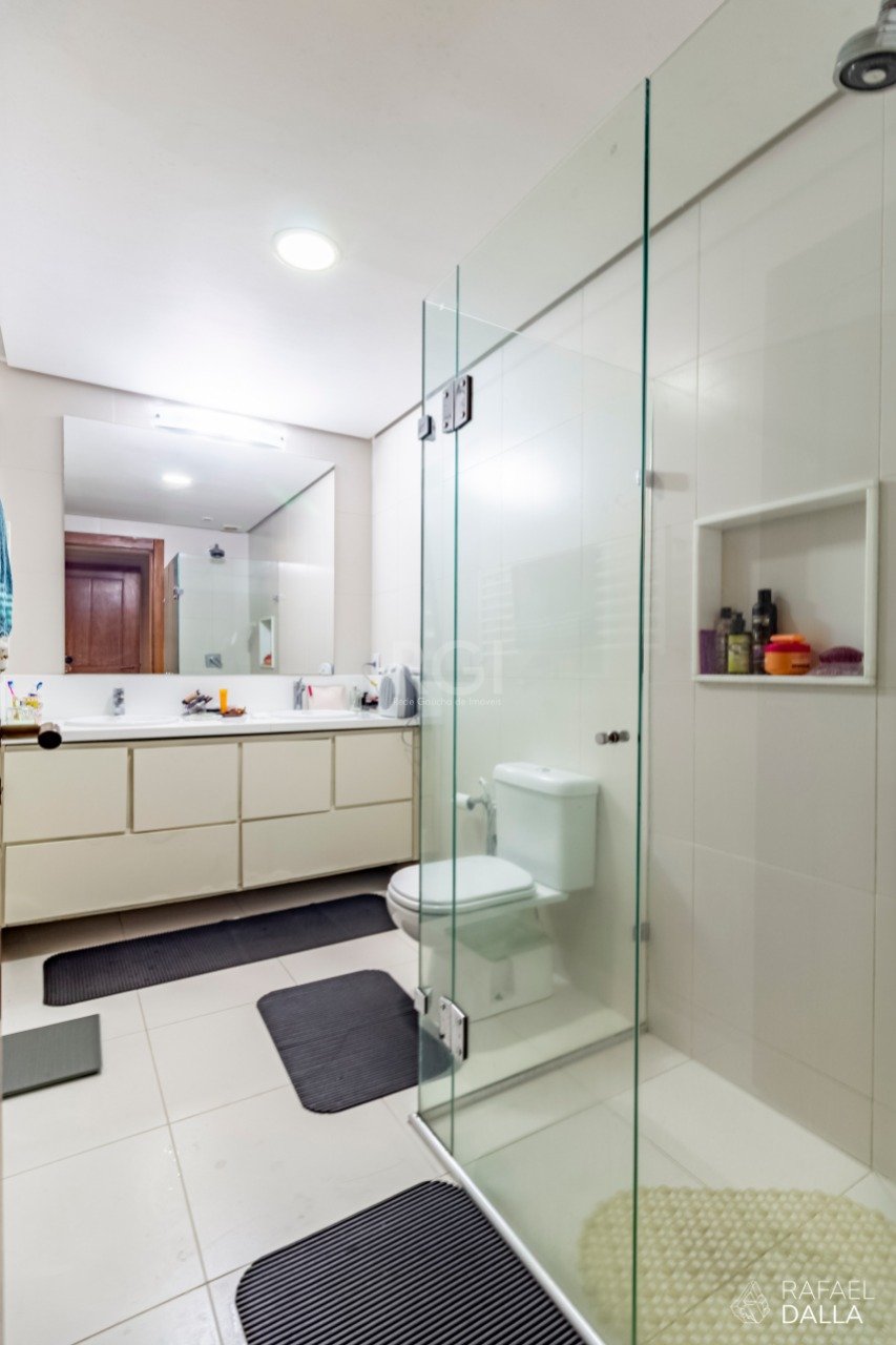 Cobertura para Venda - 304.71m², 3 dormitórios, sendo 1 suites, 2 vagas - Bela Vista
