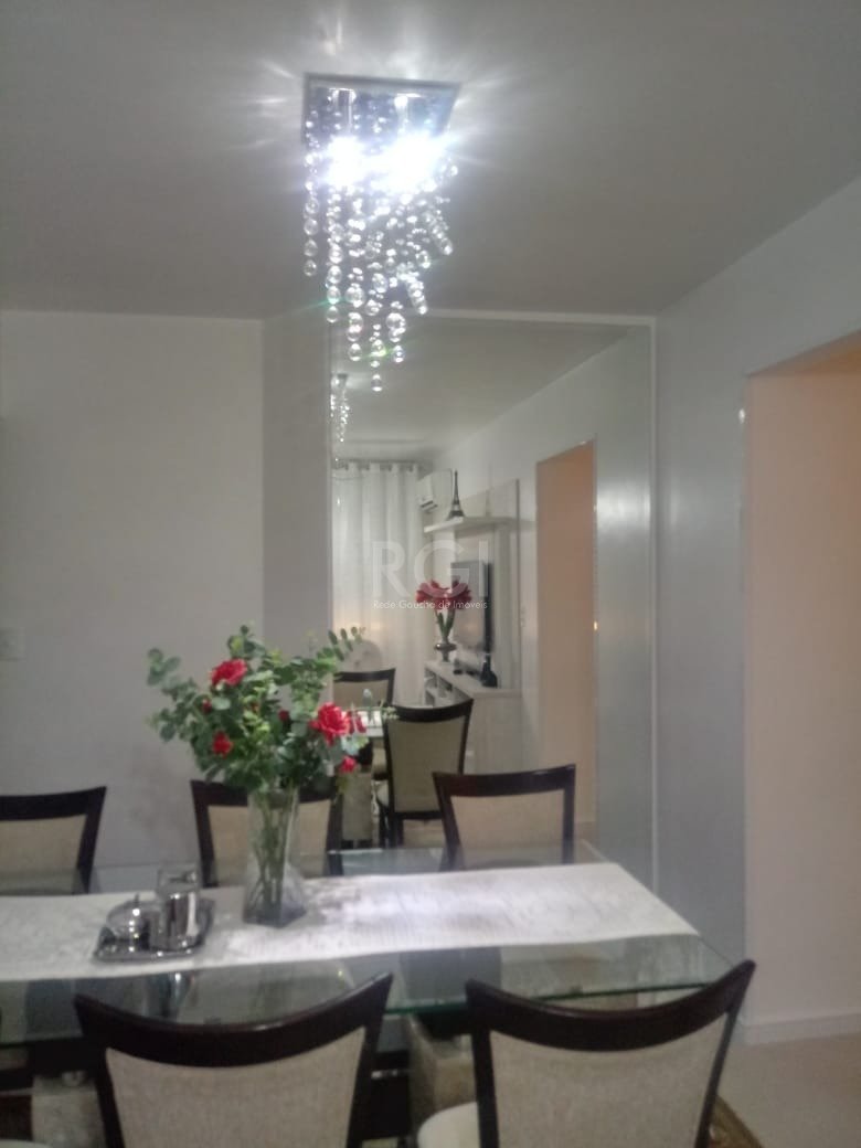 Apartamento com 61m², 2 dormitórios no bairro Jardim Leopoldina em Porto Alegre para Comprar