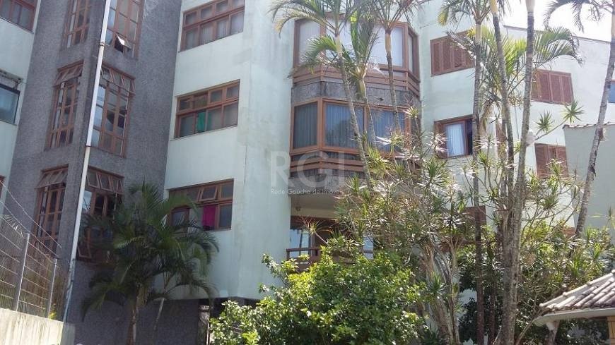 Cobertura com 180m², 2 dormitórios, 1 suíte, 2 vagas no bairro Centro em Tramandaí para Comprar