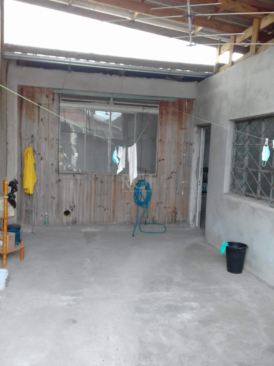 Casa à venda com 2 quartos, 80m² - Foto 3