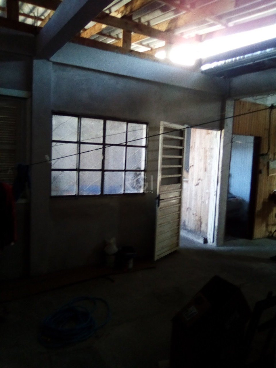 Casa à venda com 2 quartos, 80m² - Foto 12