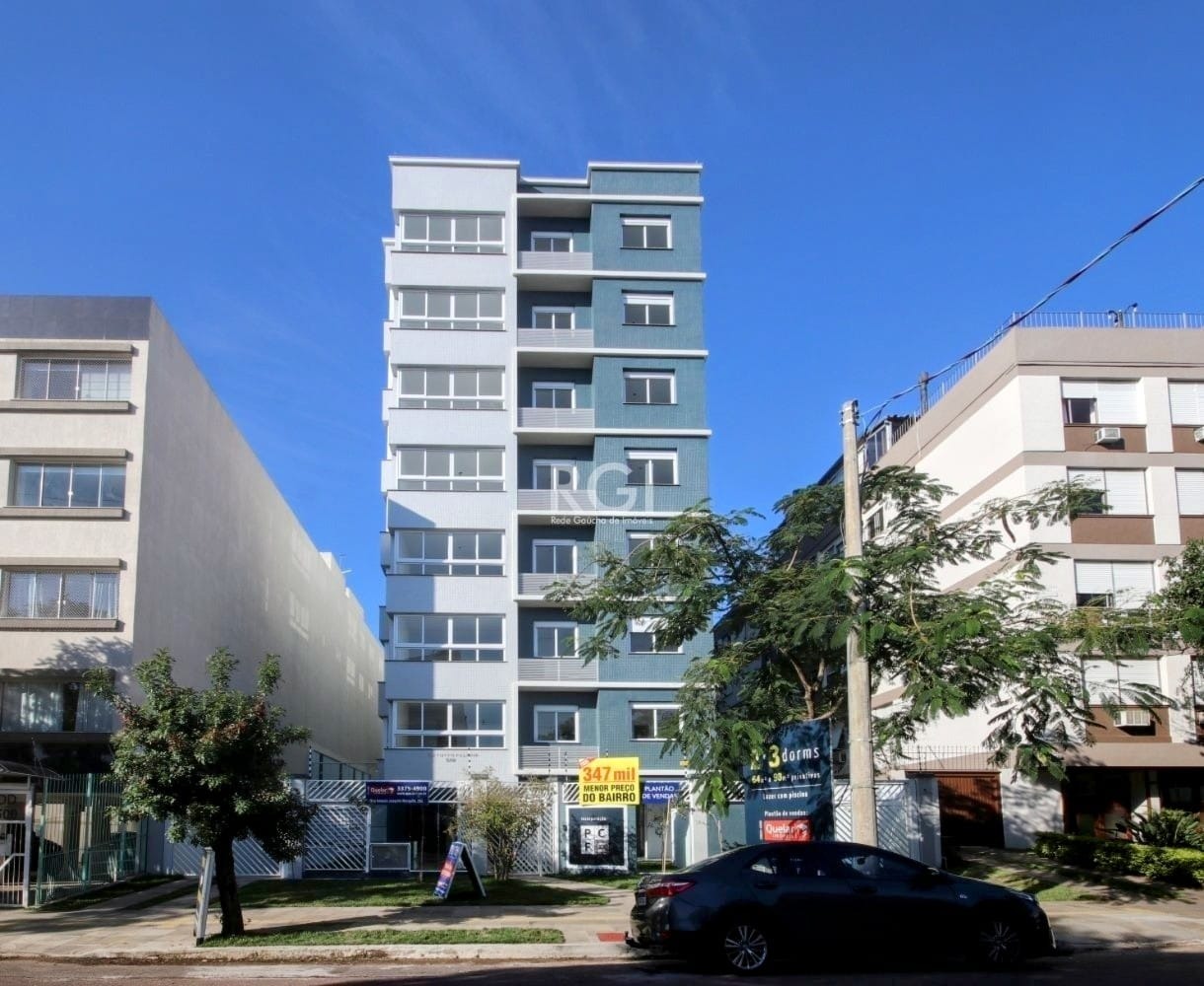 Apartamento com 94m², 3 dormitórios, 1 suíte, 1 vaga no bairro Cristo Redentor em Porto Alegre para Comprar