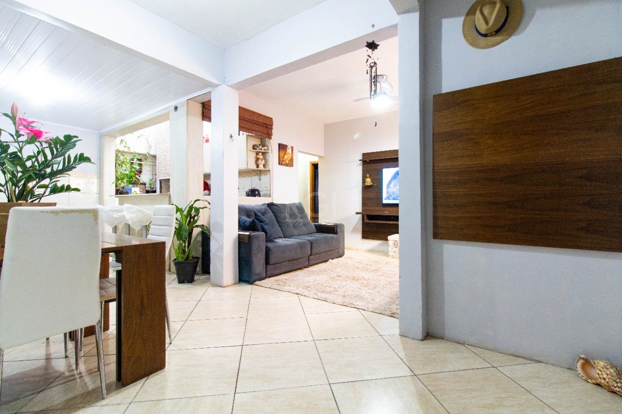 Apartamento com 98m², 2 dormitórios no bairro Cristo Redentor em Porto Alegre para Comprar