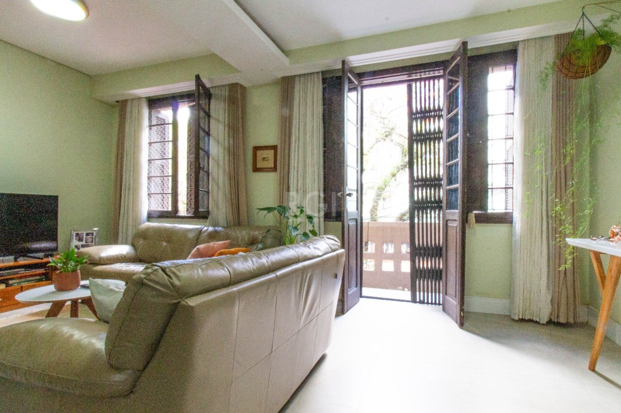 Casa, 3 quartos, 295 m² - Foto 2