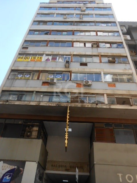 Casa Comercial com 30m² no bairro Centro Histórico em Porto Alegre para Comprar