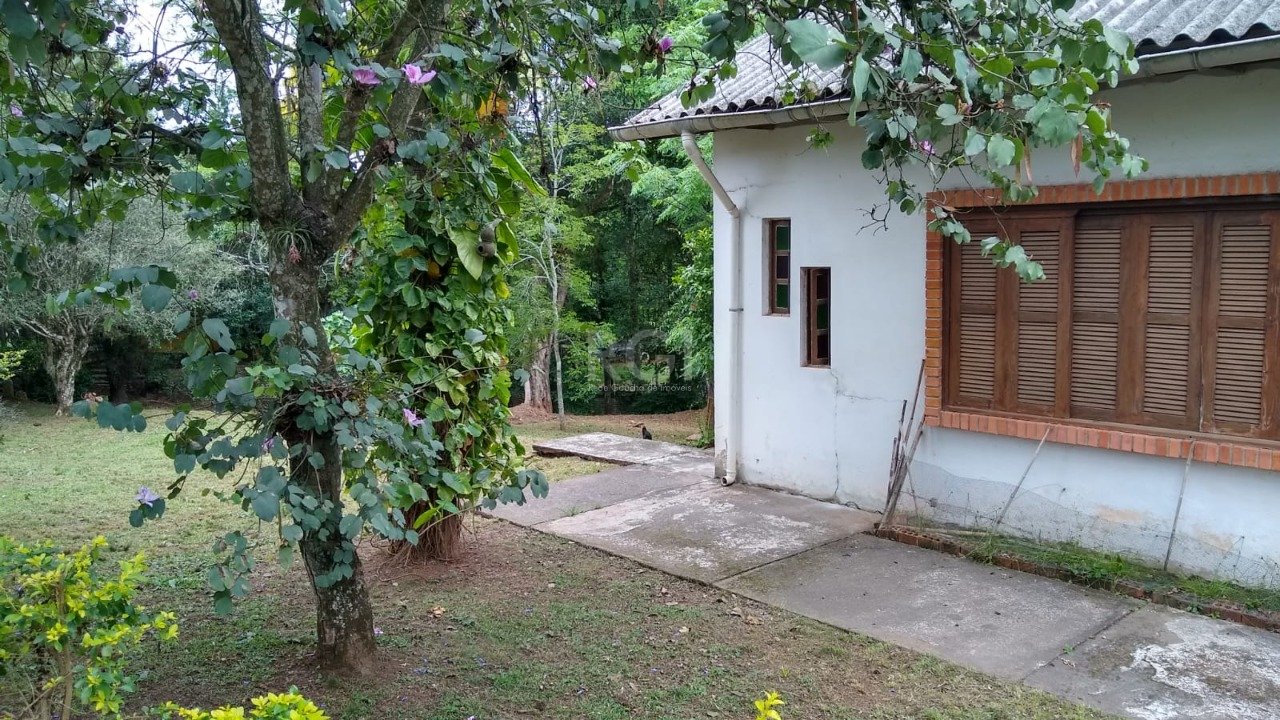 Sítio com 130m², 2 dormitórios, 1 suíte, 1 vaga no bairro Neópolis em Gravataí para Comprar
