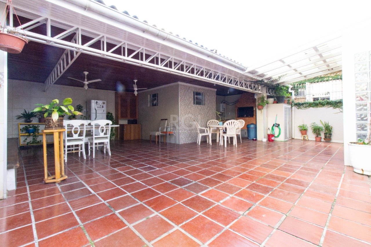 Casa, 4 quartos, 225 m² - Foto 9