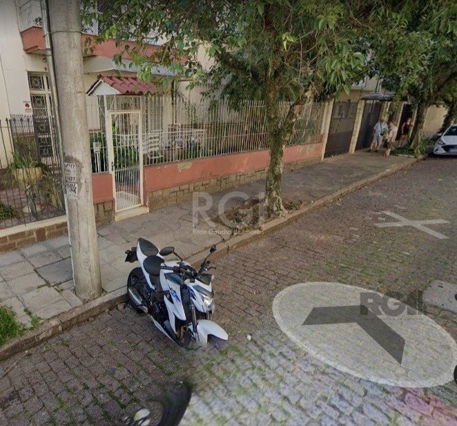 Apartamento à venda com 130m², 3 quartos, 2 suítes no bairro Santana em Porto Alegre